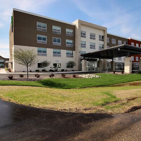 Holiday Inn Express & Suites Fond Du Lac By Ihg Exterior foto