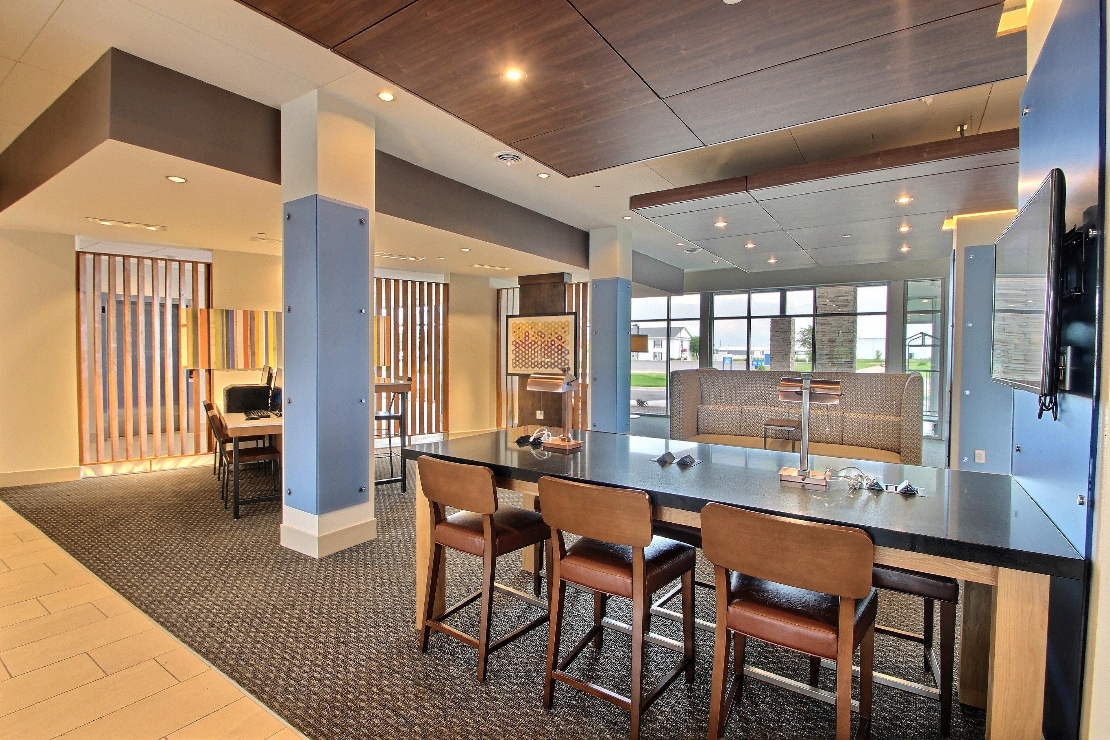 Holiday Inn Express & Suites Fond Du Lac By Ihg Exterior foto
