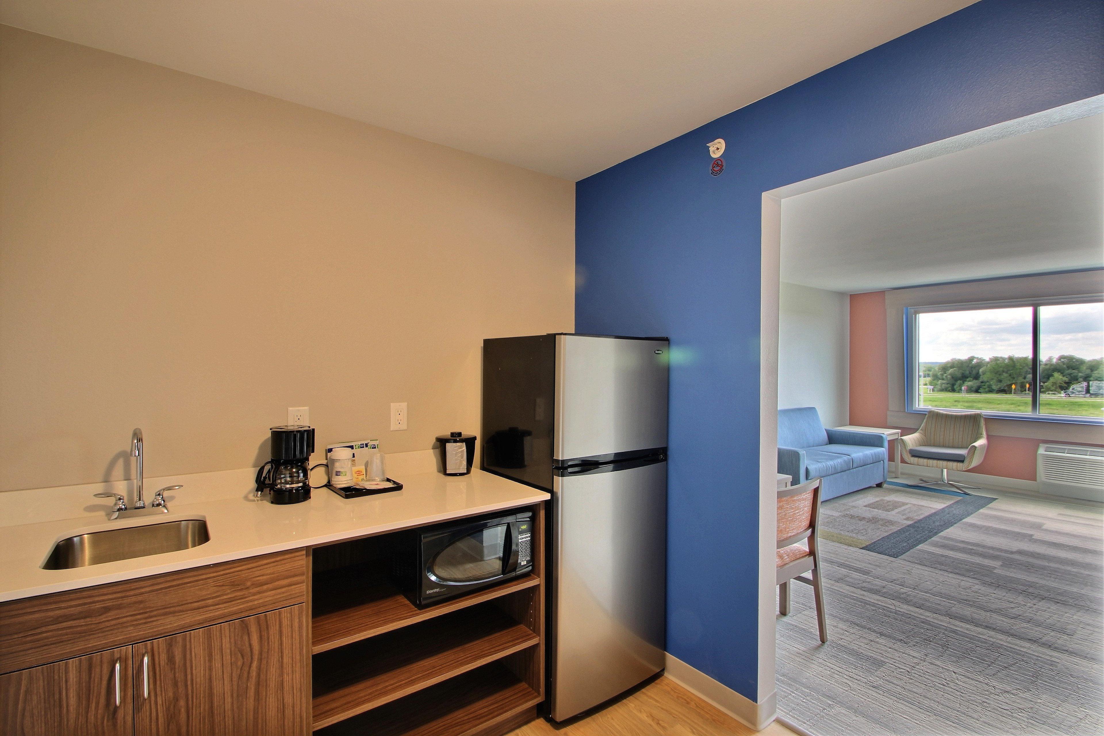 Holiday Inn Express & Suites Fond Du Lac By Ihg Exterior foto